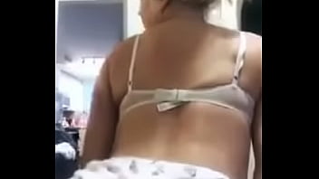 私の友人がどれほど暑いか見てください:)この女の子が大好きです