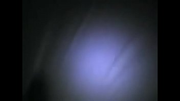 ガールフレンドが初めてスイングすることに同意します。大きな長いシード1を見つけました