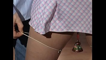 かなり金髪の奴隷 は、優しくて残酷な拷問に服従するのが好きです。