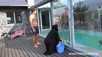 チェコのメイドLICKYLEXは彼女の上司を満足させます