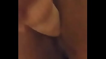 妻は私にビデオを送ってください