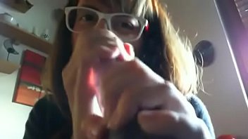 あなたのエッチなイタリア人のお母さんと一緒にホットポルノを見てください
