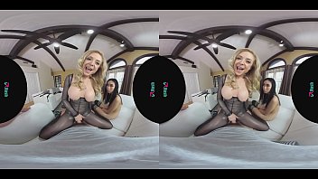 顽皮的三人组与金发女郎尼娜哈特利和伊娃伊