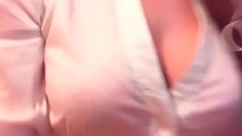 魔术屁股和手指都在你的辣妈的屁股上
