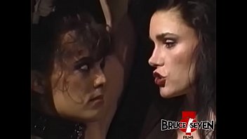 BRUCESEVENFILMS-BDSM鞭打ちによって興奮したダイクアレクシスペイン