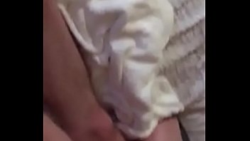 ぽっちゃり目隠しギャング痴女は激しく犯される