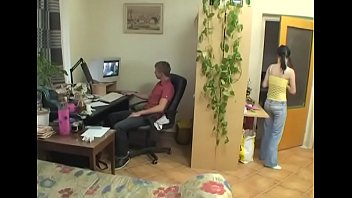 最後に、私たちの汚いおまんこは待望の完全な満足を得ます