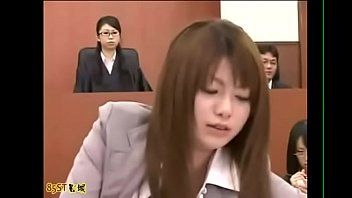 アジアの法廷で見えない男-タイトルお願いします