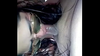ローラは甘いものを楽しんでいて、ザーメンを出すまで吸うのが好きです