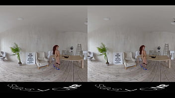 StasyQVR - 180 VR порно видео - бомба в чулках для тела с MeganQ