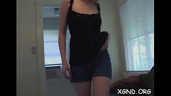 貧しいj。セックスに耐える前に非専門家の喉のコック