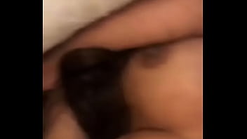 インスタからのプーナム・パンディのクソビデオ