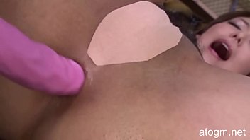 無修正！モザイクはありません！ HOT日本人の女の子がバイブレーターで彼女の嫌いな人を詰め込みます！肛門オーガズム！ （＃3パート3）（atogm.net）