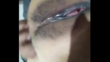 ビデオチャットでカメラの前で自慰行為をしているメキシコ人