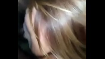 不貞な妻が他人とセックスしてビデオを送ってくれる