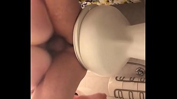 修学旅行中に生徒が教師のチンポに乗る