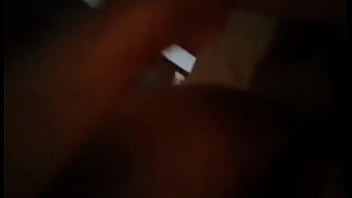 巨根は彼の恋人のために撮影されています