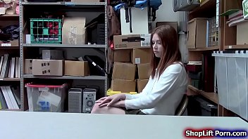 20歳万引き犯が店員に犯された
