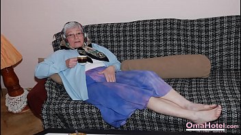 スライドショーのOmaHoteL大人のおもちゃとおばあちゃんの写真