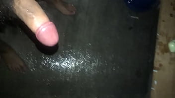 私のペニスを見てください