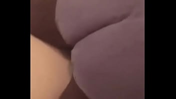 パパのためにそのお尻を振る