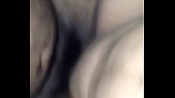 私の妻は彼女の友人とセックスしています