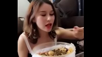 中国の女の子の自家製のセックススキャンダルがセックステープを漏らしたかわいい5