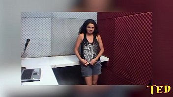 Я отвел уборщицу к радиобудке и съел ее задницу - Тиле