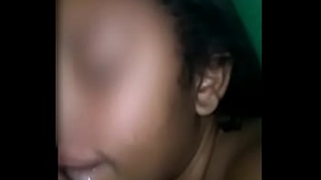 セックスログ人妻の口をザーメンで満たす。