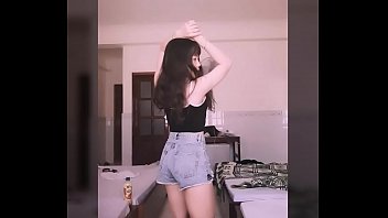 エム・トゥの熱い顔はオンラインで彼女に会い、ホテルに彼女を誘いました、支払うのは少し高価でしたが、彼女はそれが好きでした