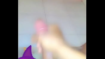 金持ちの熟女の膣に入ってミルクでいっぱいにしたい