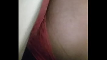 彼女のお尻を見せていたずらぽっちゃり