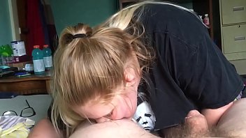 ニッチD.はジェイコブのコックをむさぼり食う