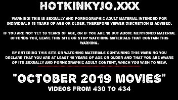 2019年10月HOTKINKYJOサイトのニュース：ダブルアナルフィスティング、脱出、公衆の面前で、大きなディルド
