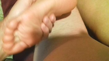 我帮助我的邻居满足他的妻子