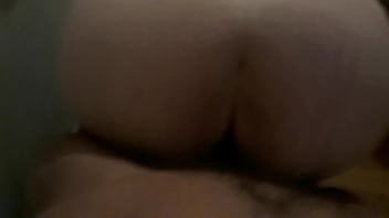 白いぽっちゃり熟女は私のぽっちゃりを吸う
