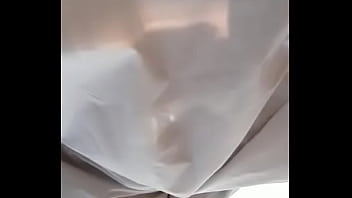 義姉のドレスの下を覗いてみました！