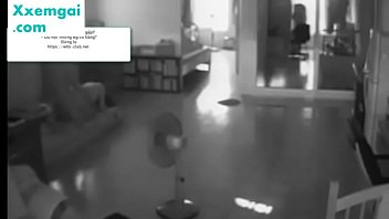 一個網路上非常知名的 被駭客入侵攝影鏡頭錄下了11 - xxemgai.com