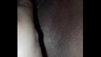 たくさん楽しんで潮吹きする人妻！