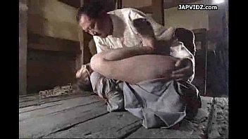 極端な服従のためのボンデージのアジアのティーン