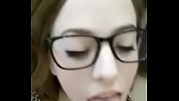 素晴らしいザーメン彼女の名前を教えてください