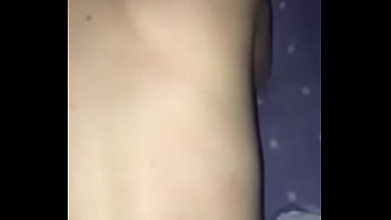 自宅で4本の可愛い腰セックスをします