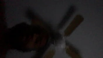 後ろからチンコを入れる