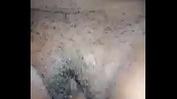 Лагосская девушка с киской