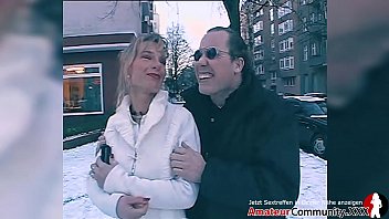 Снял горячую милфу на улице, трахнул ее, выгнал