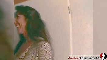 MILFニーナピックアップが3Pに変わる
