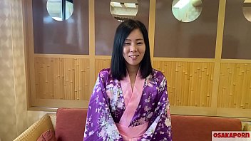 41岁的日本妻子欺骗丈夫和男孩为金钱做爱。亚洲母 喜欢性爱与黑色的毛茸茸的猫和纹身和吹箫手淫站小 摩洛伊斯兰解放阵线OSAKAPORN