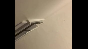 ひよこはもっとうまくやれると感じていいクソコメントを残す