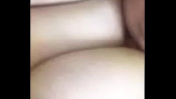 Gordaarrechaがビデオ通話で彼女のおっぱいと膣を見せてくれます