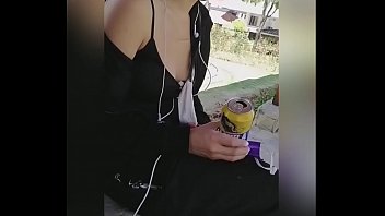 ラッキー私は公園を歩いていて、この女の子に会いました